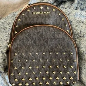 MICHAEL Michael Kors | Bags | Michael Kors Abbey Medium  display picture 3